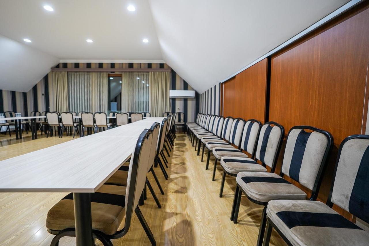 Natali Hotel Боржоми Экстерьер фото