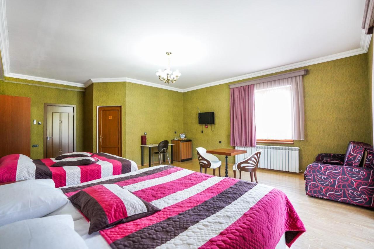Natali Hotel Боржоми Экстерьер фото